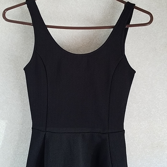 H&M Dress - Picture 5 of 5